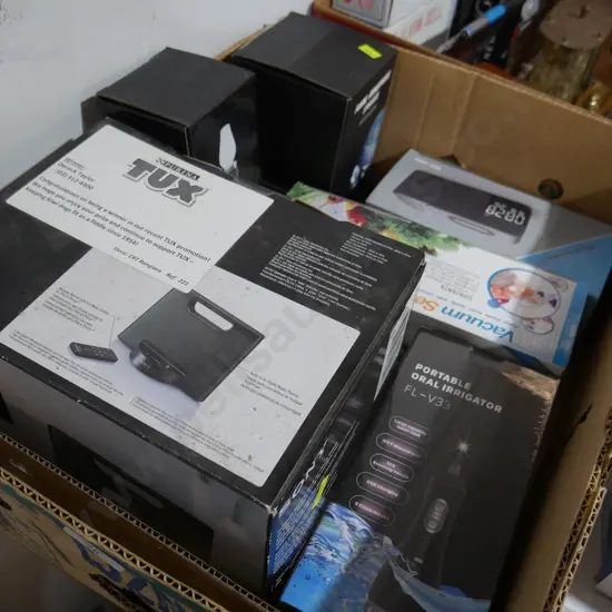 Boxed Sony speaker, sundry electrical appliances