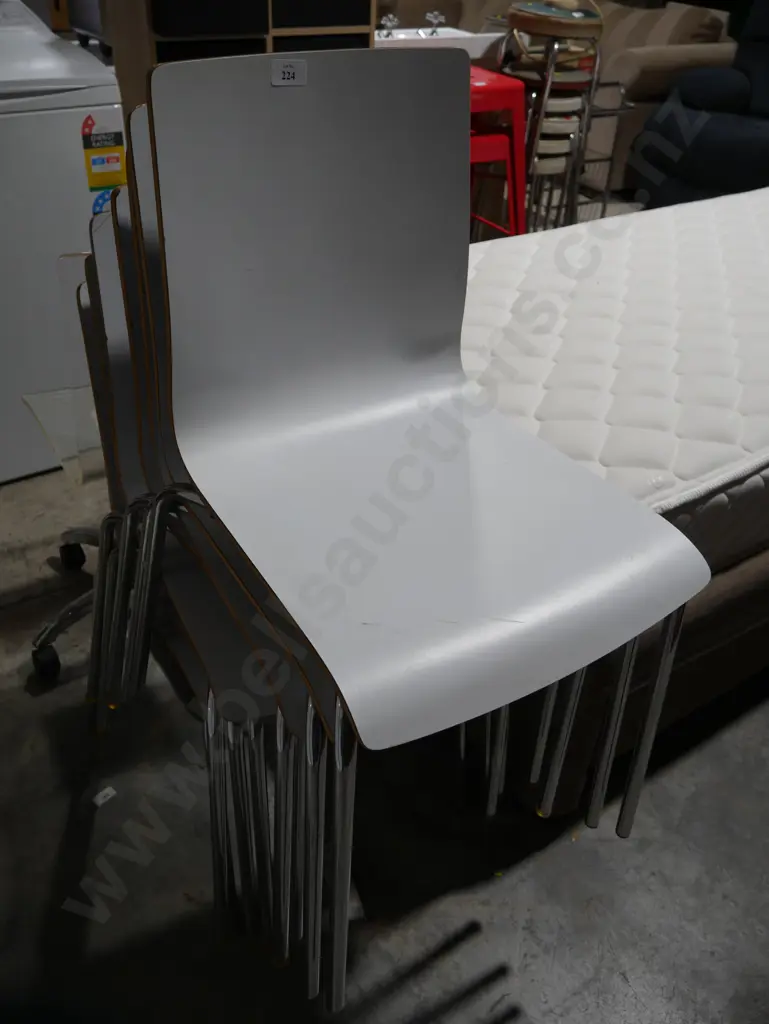 Eight dining chairs Image 1++