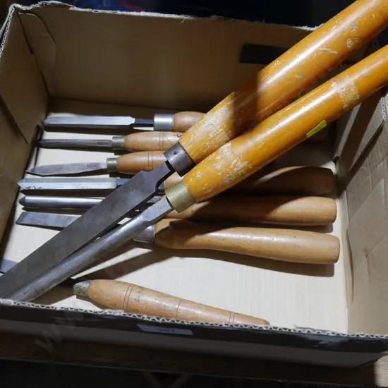 Assorted chisels