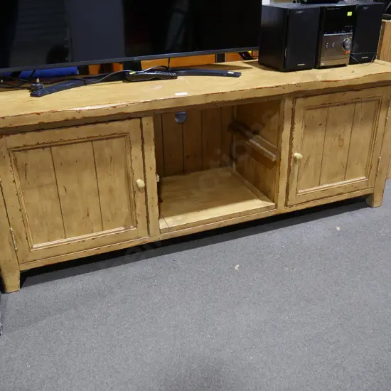 Tv cabinet