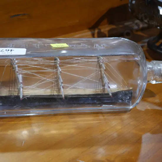 Ship in a glass bottle