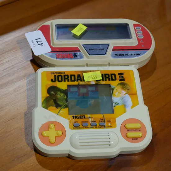 2 retro handheld game consoles