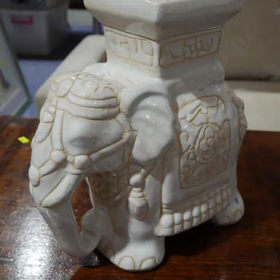 Elephant plant stand