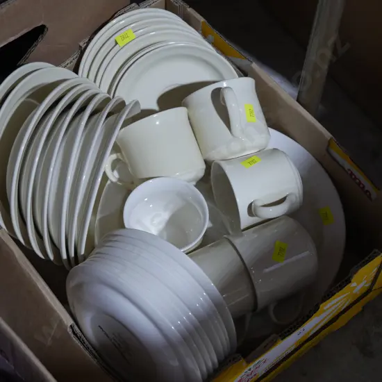 Crown Lynn Symphony Cream dinner set