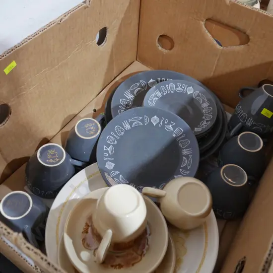 Crown Lynn Marvik dinnerware