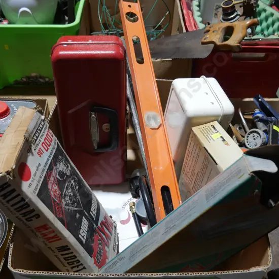 Grease gun , timing light ect