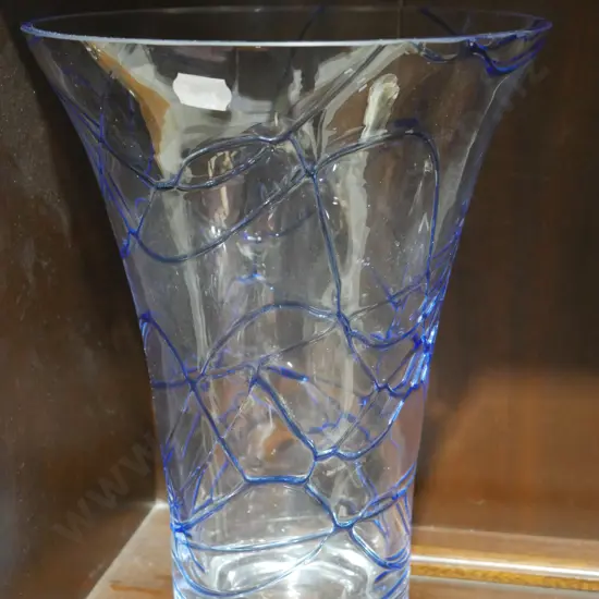 Glass vase