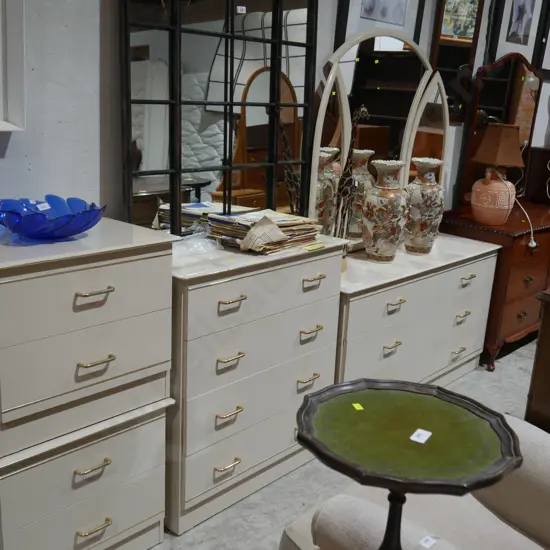 4 draw chest, mirror back Dutchess and pair bedside drawers