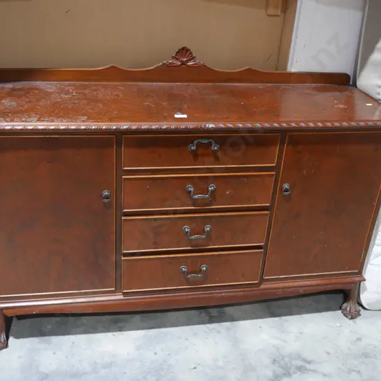 Sideboard