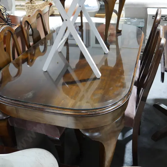 Dining table and 4 chairs