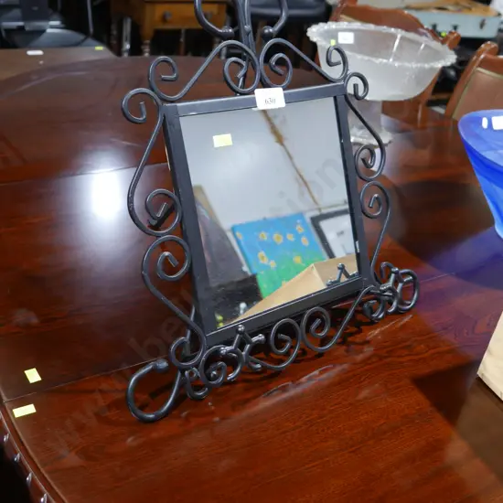 Metal stand & mirror