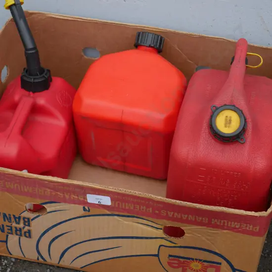 3 gas cans
