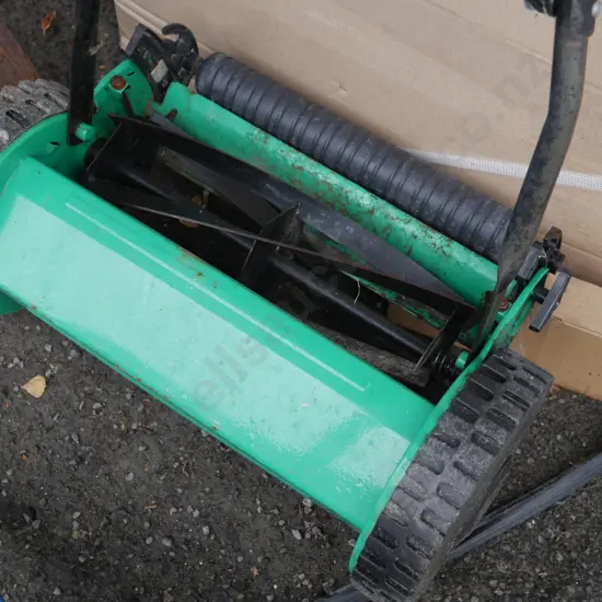 Push reel mower