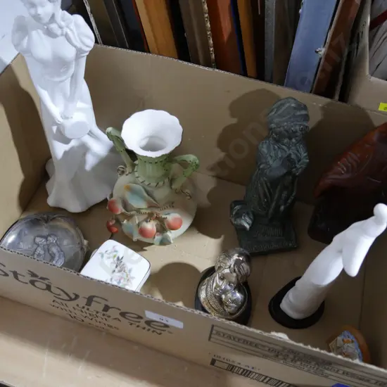 Figurines, vase etc