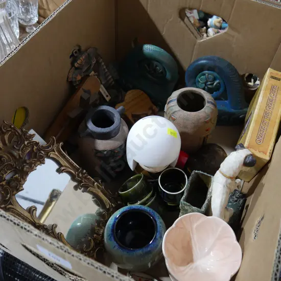 Nic nacs, pottery etc