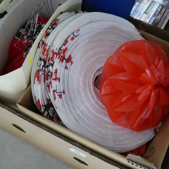 Oriental hanging decorations