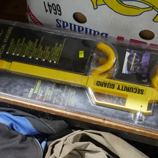 Security guard wheel lock