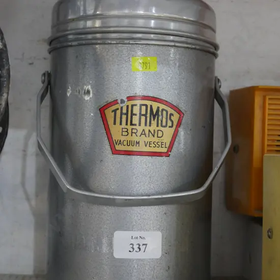 Thermos