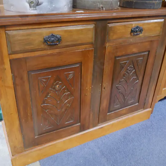 Sideboard