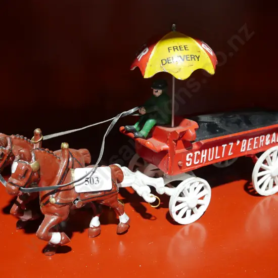 Cast iron novelty horse and cart