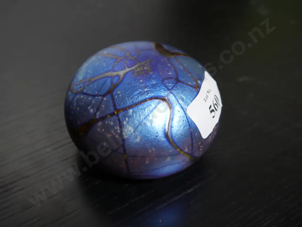 John Ditchfie Glass paperweight Image 1++