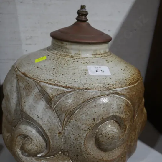 Pottery lamp base