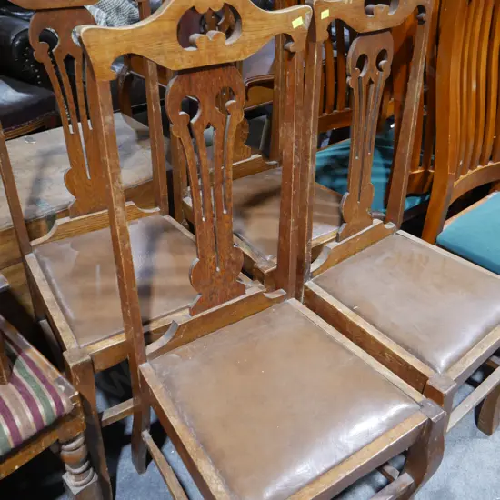 Set of 4 Oak dining chairs