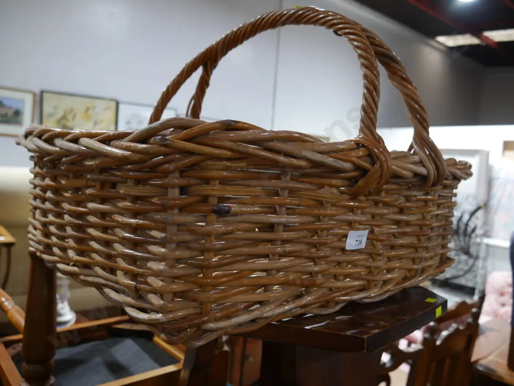 Cane basket Image 1++