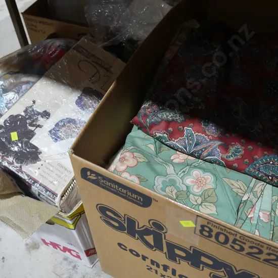 Fabric, wool. 2 boxes