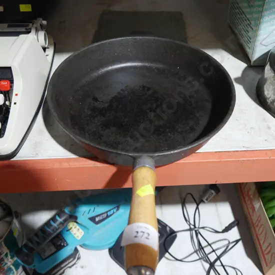 Cast Fry Pan