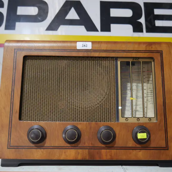Valve radio