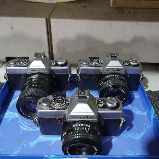 3 Minolta cameras