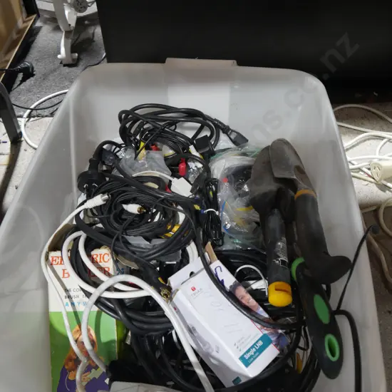 Various wires audio tv