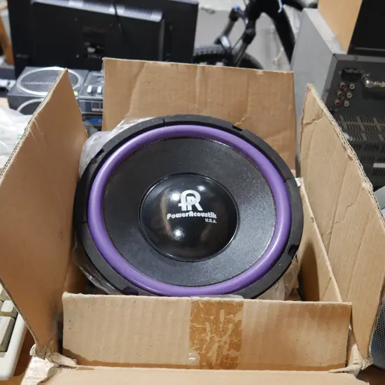 Poweacoustik speaker