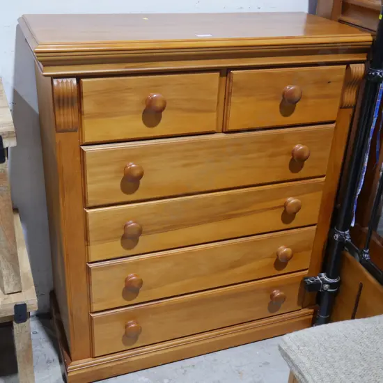 Rimu chest of drawers