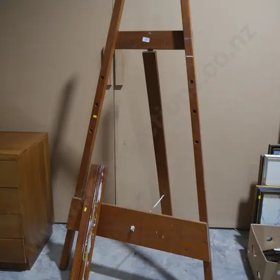 Easel