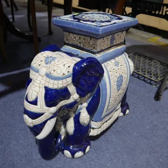 Elephant plant stand