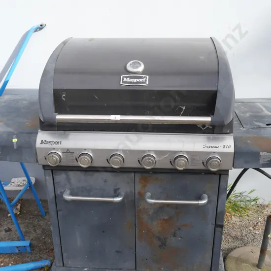 Masport BBQ and umbrella stand