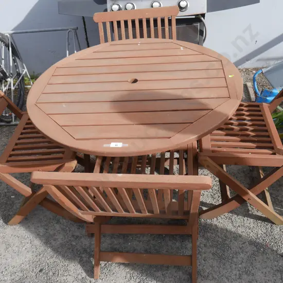Wooden folding outdoor table and 4 chairs