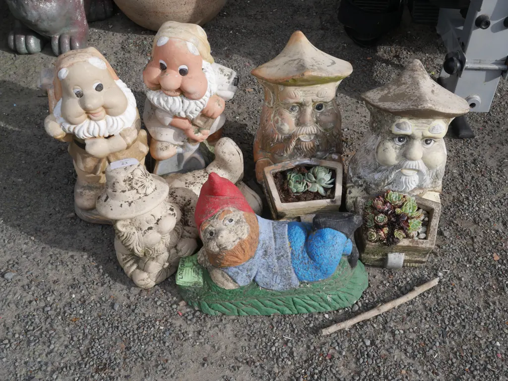 Garden gnomes Image 1++