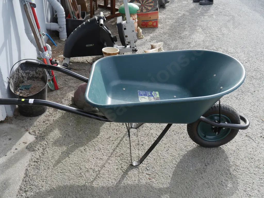 Wheelbarrow Image 1++