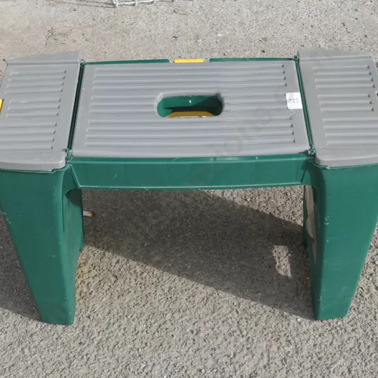 Garden kneeler/stool