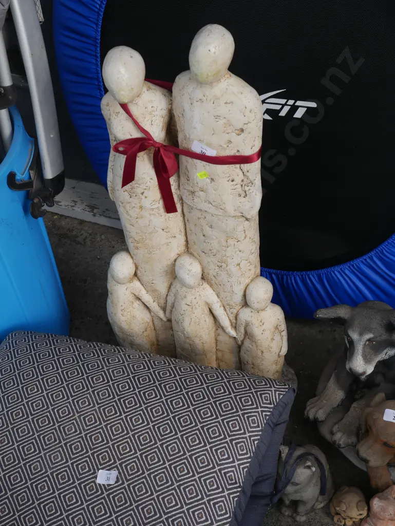 Garden statue Image 1++