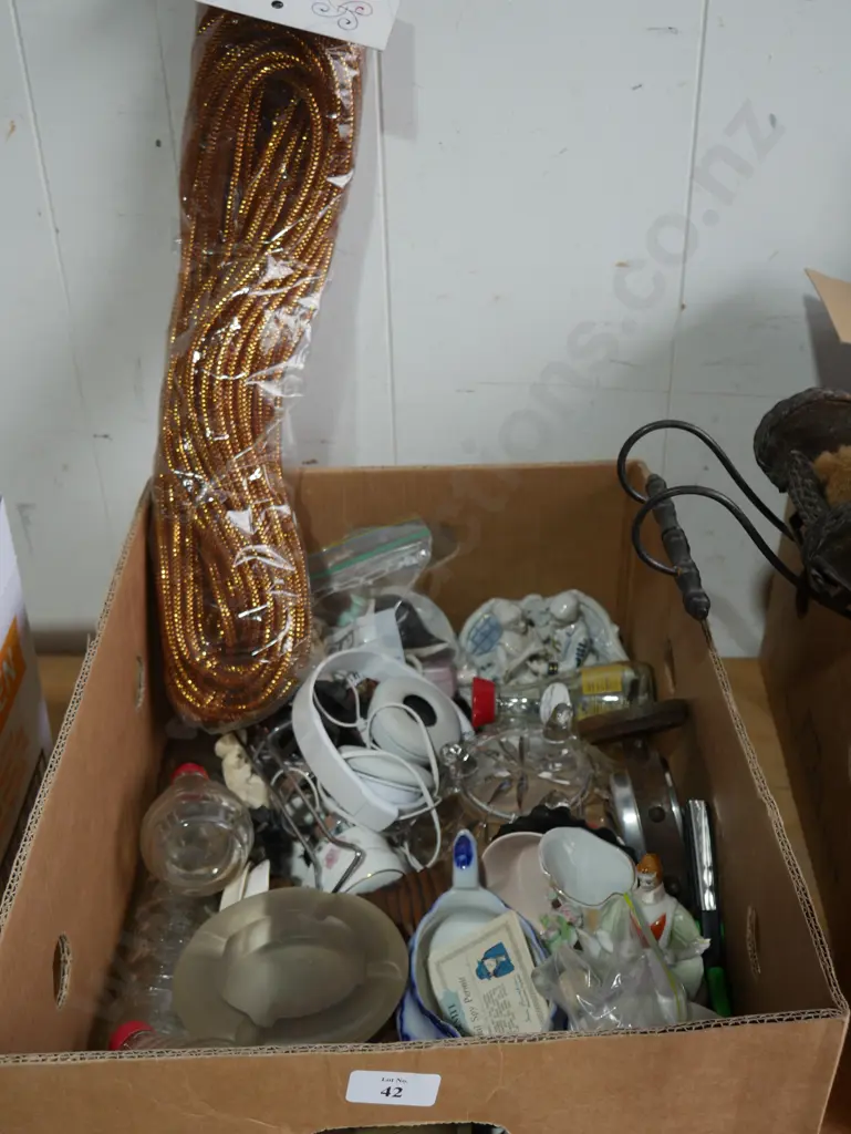 Ornaments, glassware etc Image 1++