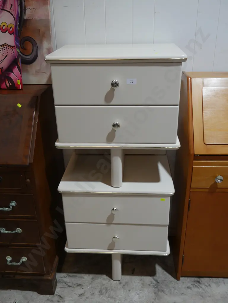 Pair of bedside drawers Image 1++