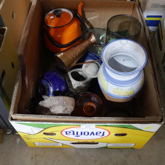 Box of sundries