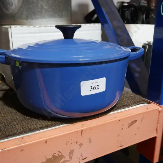 Le creuset pot