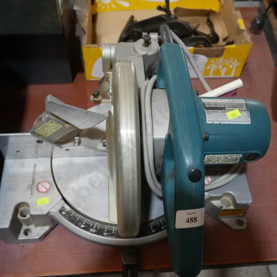 Makita mitre saw