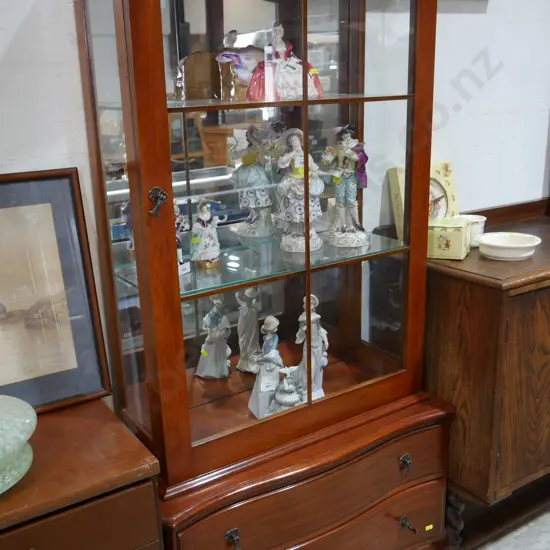 Display cabinet