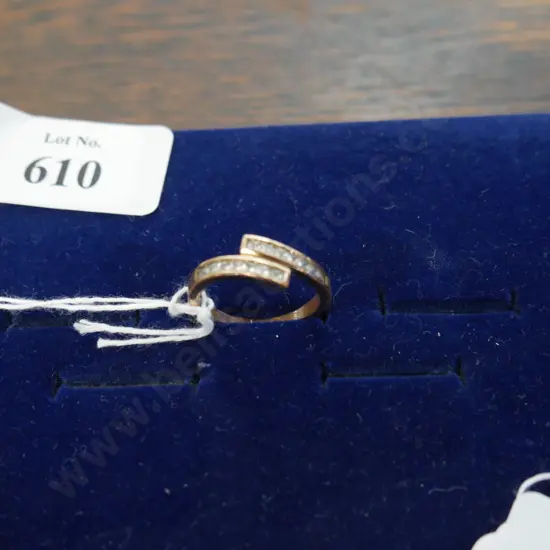 Gold &: diamond? ring